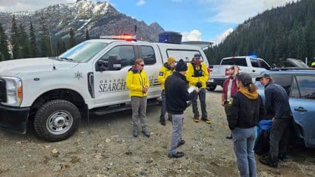 Three climbers fell 400 feet to their death. One climber survived and drove to a payphone