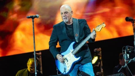 Billy Joel, autor de éxitos como 'Piano Man', cancela su gira mundial por una enfermedad neurológica