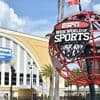 Binnenkijken in de (opvallende) oefencomplexen: waar verblijven wereldtoppers tijdens WK voor Clubs?