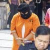 Peruaanse opgepakt in Indonesië omdat ze 1,4 kilo coke smokkelde in onder meer seksspeeltje