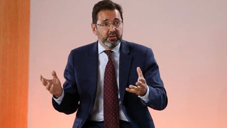Las aerolíneas piden al Gobierno limitar las tarifas de Aena y ven "desmesurada" el alza del 6,5%