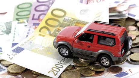 Autoversicherung: Wer dieses Detail übersieht, riskiert eine Vertragsstrafe