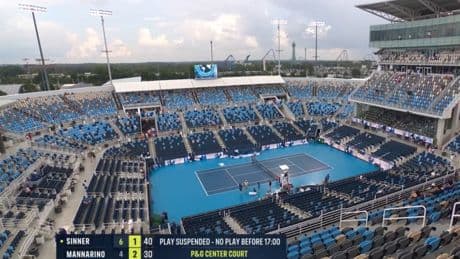 Cincinnati: 222 millones... para acabar jugando a ratos