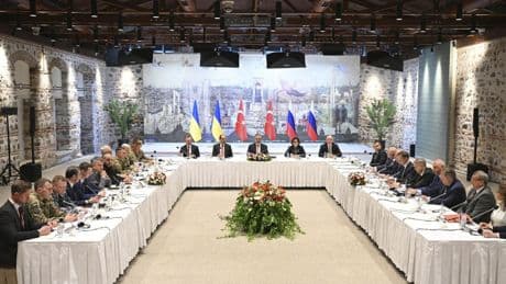 Russia-Ukraine peace talks end after less than 2 hours with deal to swap POWs