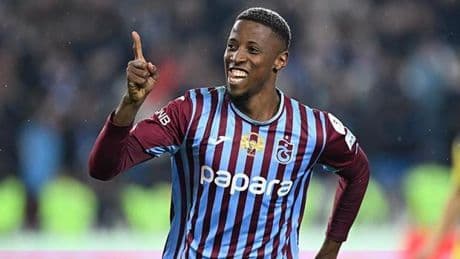 Beşiktaş transfer bombasını patlatıyor! Trabzonspor'un golcüsü imzaya kaldı