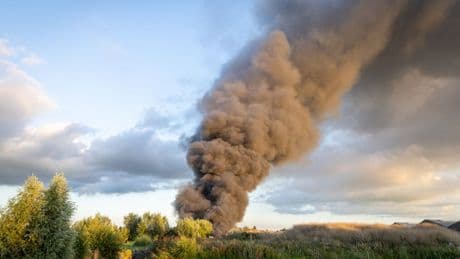Caravanstalling in Aalsmeer door brand verwoest, geen gewonden