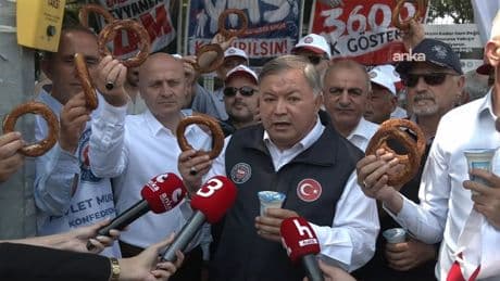 Devlet Memurları Sendikası Başkanı Cengiz: Memurlara verilen yemek yardımıyla sadece simit ve ayran alınabiliyor