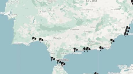 Las 10 playas y zonas costeras con &#039;bandera negra&#039; en Andalucía por contaminación y mala gestión ambiental