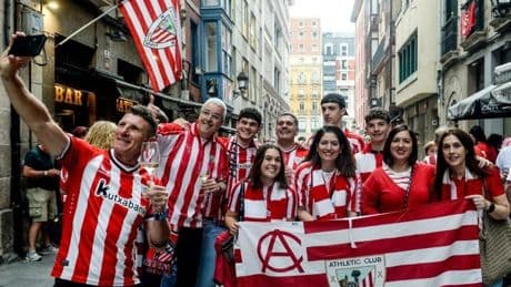 Ambientazo en Bilbao antes de la gran cita: todas las fotos de una jornada inolvidable