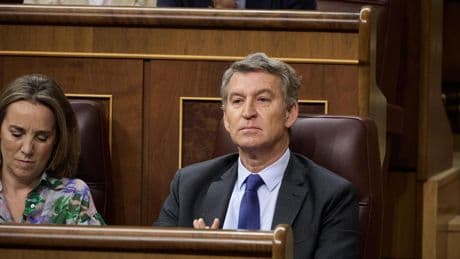 Última hora política, en directo | Feijóo inicia los contactos con los socios de Sánchez para tantear su apoyo a una moción de censura tras el encarcelamiento de Santos Cerdán