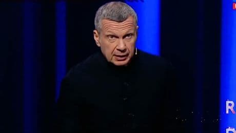 "Macron wird Stiefel russischer Offiziere putzen": Solowjow droht Frankreich