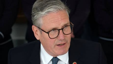 Royaume-Uni : le gouvernement va durcir les conditions d'attribution de visas de travail