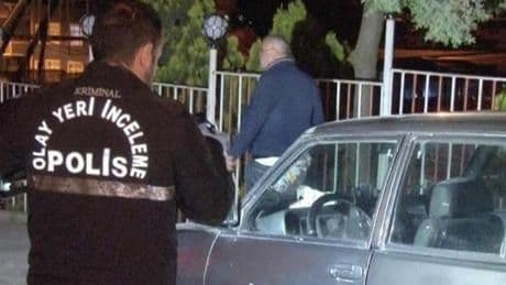 İstanbul'da düğün çıkışı silahlı kavga! 1 kişi yaralandı 4 araç hasar aldı