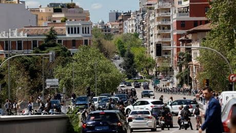 Panne massive en Espagne: il faudra entre "6 et 10 heures" pour rétablir l'électricité