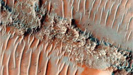 Mars’ta nehir yatakları keşfedildi