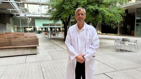 José Enrique Martínez, neurólogo: &quot;La esclerosis múltiple ya no es sinónimo de silla de ruedas, hay esperanza&quot;
