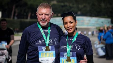 Neues Posting: Boris Becker zeigt sich optisch verjüngt und den Babybauch seiner Frau