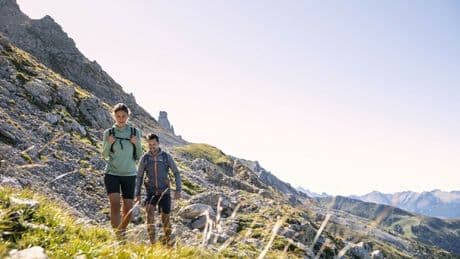 Giornata Nazionale del Camminare 2025: scopri i Top 4 itinerari di Trekking in Italia