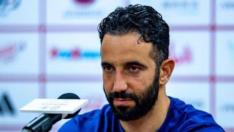 Former Man Utd star 'pushes' current team to sign player released by Ruben Amorim