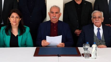 PKK’nın kendini feshetmesi, silahların bırakılmasını garanti eder mi? Olası riskler ve barış süreçlerinde önceden planlanmış bir süreç kurgusunun önemi