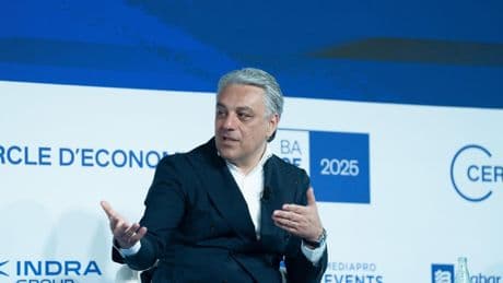 Luca de Meo, CEO de Renault: “Hoy, uno de mis obreros no se puede comprar un coche nuevo, ni un Dacia”