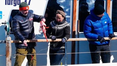König Frederik X.: Mit Grönlands Premier geht er fischen