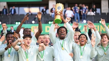 U19 gewinnt Pokal - Helden-Bubis ballern sich zu den Werder-Profis