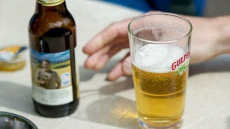 Beschonken wethouder veroorzaakt ongeluk na bezoek aan bierbrouwerij