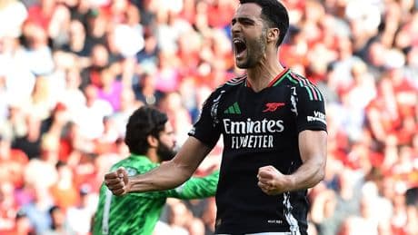 Liverpool 2-2 Arsenal: Ten-man Gunners earn point after impressive comeback despite Mikel Merino red card
