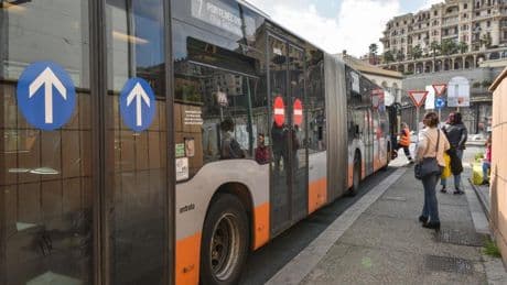 Amt, allarme conti e linee in affanno. I sindacati: “Mancano mezzi e autisti”