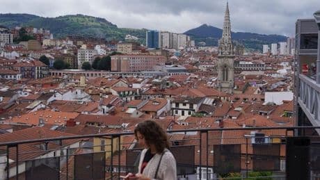La carestía de los pisos eleva a 55.000 los demandantes de VPO en Bizkaia