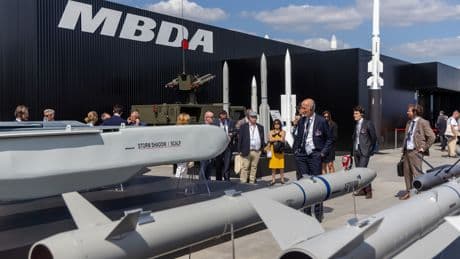MBDA presenta su nuevo dron kamikaze: 500 kilómetros de alcance y 40 kilos de explosivo
