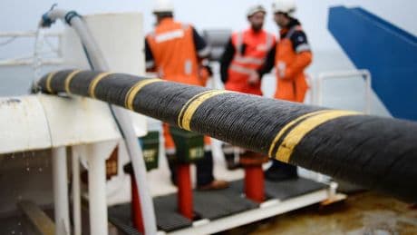 "10 milliards d'euros de commandes": RTE veut une usine géante de câbles sous-marins pour raccorder les éoliennes