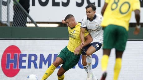 LIVE Eredivisie: Go Ahead Eagles verder met tien man na eerste rode kaart van het seizoen