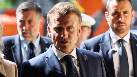 UK and France have 'shared responsibility' to tackle illegal migration, Macron says