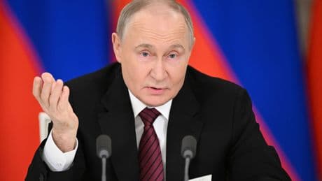 Ateşken ilan eden Putin, İstanbul'da 15 Mayıs'ta doğrudan müzakere önerdi