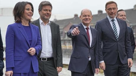 Übergangsgeld, Pensionen und Ansprüche - So viel kassieren jetzt Scholz und seine Minister