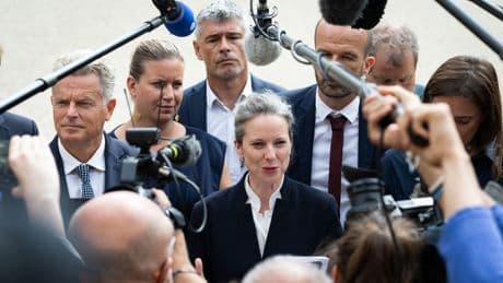 Ni le PCF, ni LFI, ni Place publique… Pourquoi ils ne participent pas à la réunion de Lucie Castets