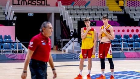 EUROBASKET 2025: La Familia’ se pone en manos de los niños en el adiós de Scariolo