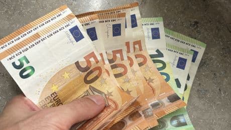 Altersentlastungsbetrag von über 600 Euro: Wer das erfüllt, bekommt die Leistung