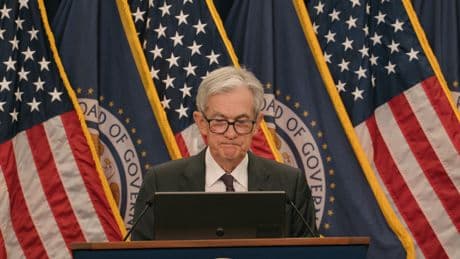 Fed Keeps Rates Steady Despite Internal Divisions and Political Pressure