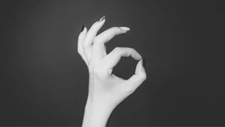 Le «finger clap» envahit les réseaux et la pop culture, souvent vidé de son héritage queer