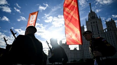 Nach ukrainischen Drohnenattacken: Kreml betont Sicherheit der Kriegsende-Feiern
