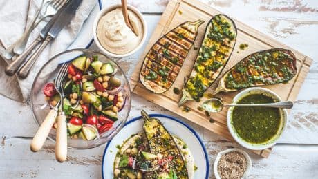 Mitos de la alimentación vegetariana y vegana: ¿Faltan proteínas? ¿La soja es sana? ¿Es una alimentación cara?