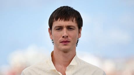 Schauspieler im Steckbrief - Alle Infos zum Hollywood-Star Harris Dickinson