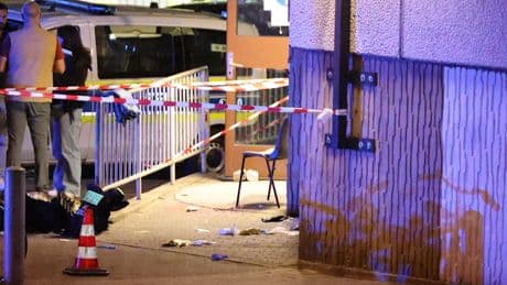 Mit Messer am Hals verletzt - Berliner Polizist aus Klinik entlassen