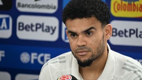 Luis Diaz puts pressure on Liverpool and confirms transfer talks with rival clubs