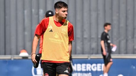 FCN-Juwel fehlt seit 5 Wochen - Das steckt hinter der Tzimas-Verletzung!