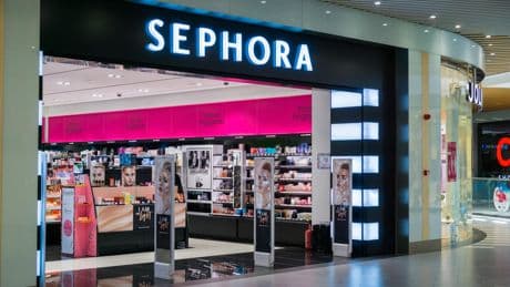 «Théories antisémites»: les produits de beauté Huda Beauty vont-ils bientôt être retirés des magasins Sephora?
