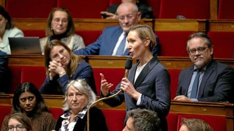 « Interdire uniquement TikTok n’aurait pas de sens, mais… »